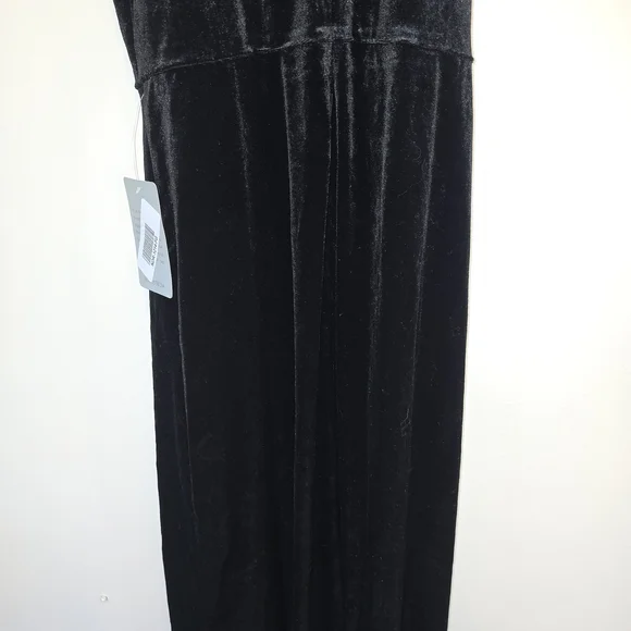 Chic Black Halter Maxi Dress - Picture 8 of 13